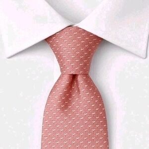 Izod Woven Silk Mens Tie Pink/White Whale Print Textured 56" x 4.25"